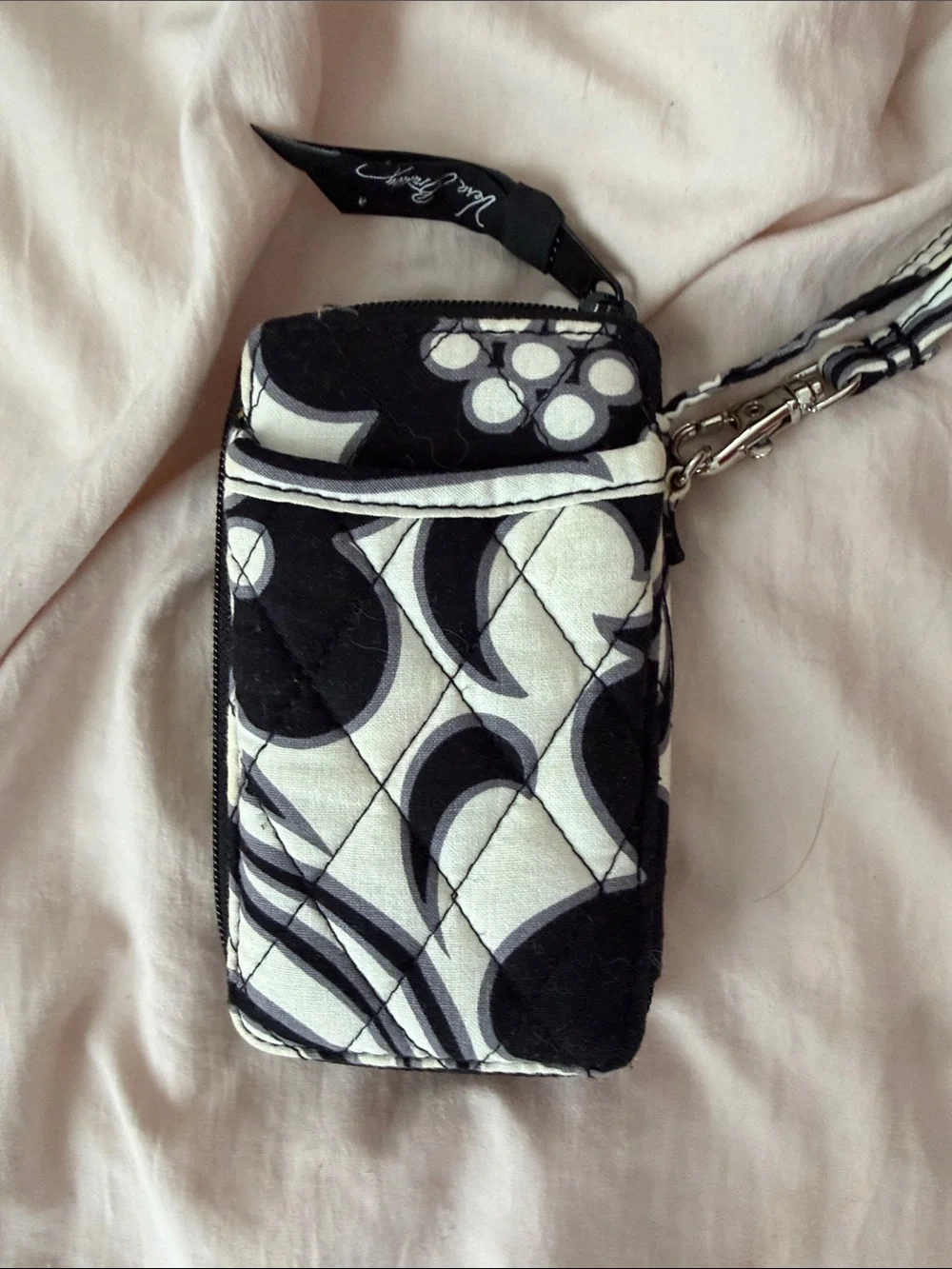 Vera Bradley Black & White Quilted ID Wristlet Phone Case with Lanyard